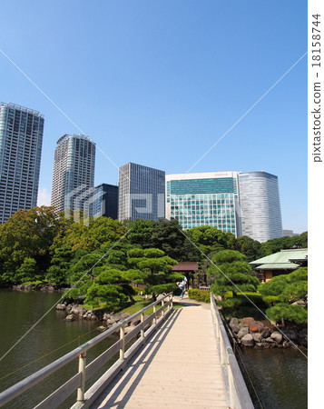 Tokyo Hamarikyu Imperial Garden 18158744