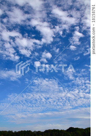 Clouds in autumn sky 18158761