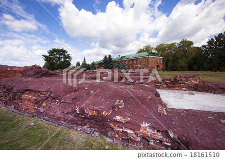 fortress ruins   18161510