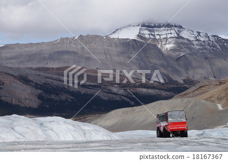 Columbia ice field snow car 18167367