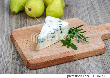 Blue cheese 18167410