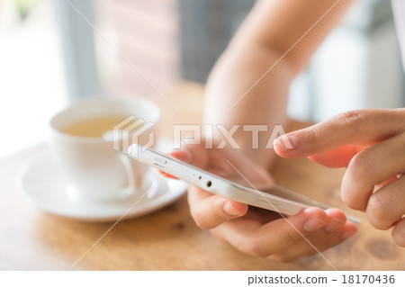 Hand touch the Screen on the Smart Phone Hand touch the Screen on the Smart Phone 18170436
