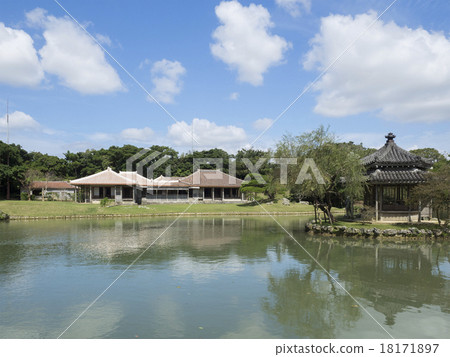 One of the World Heritage Sites, Okinawa's Legendary Garden 18171897