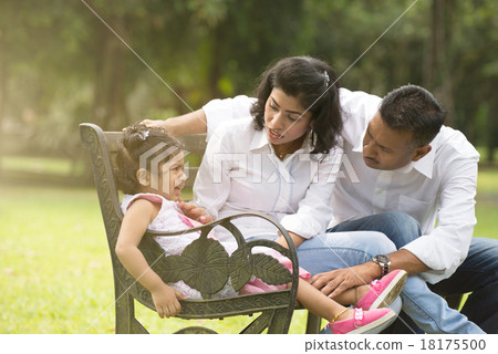 indian parent dealing with daughter with tantrum indian parent dealing with daughter with tantrum 18175500