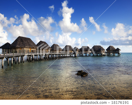 Typical Polynesian landscape -small houses on wate 18176191