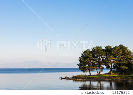 Sunny Lake Inawashiro Lake 18176832