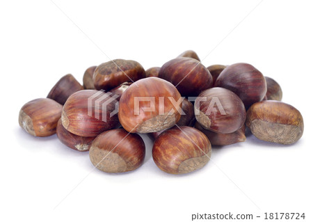 chestnuts 18178724