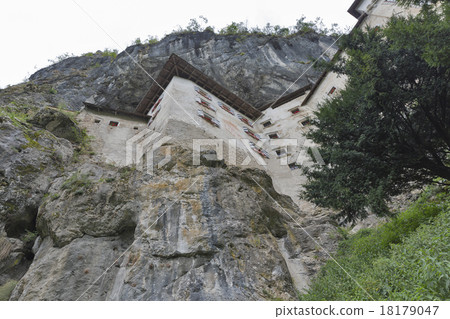 Predjama Castle in Postojna Cave, Slovenia Predjama Castle in Postojna Cave, Slovenia 18179047