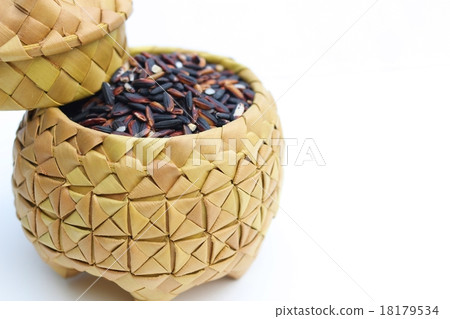 Black rice Black rice 18179534