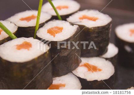 Sushi Sushi 18181756