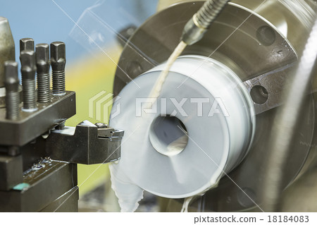 turning by lathe machine 18184083