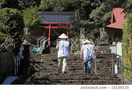 Shikoku Shrine Platform No. 41 Buddhist temple "Yongkang-ji" Inari Shrine and Inari Shrine in front of the entrance (main temple before Meiji) 18186520