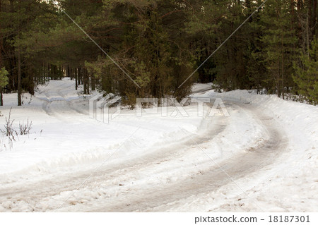 road winter 18187301