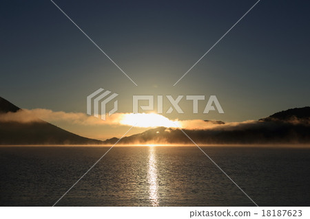 Dawn of Lake Chuzenji 18187623