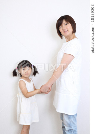 父母和孩子 18189308