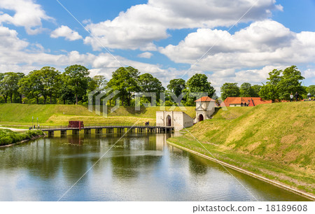 Canal around Kastellet, a fortress in Copenhagen Canal around Kastellet, a fortress in Copenhagen 18189608