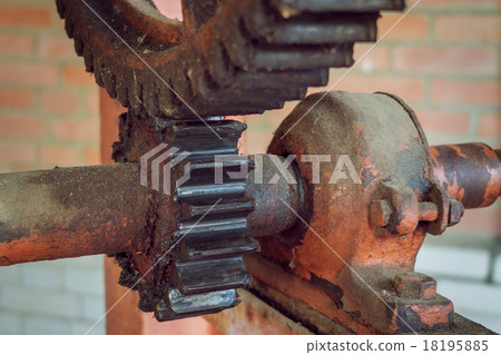 rusty gears 18195885