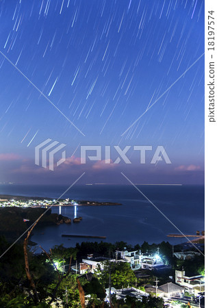 Starry sky of Miyagijima in Okinawa Urumaichi 18197574