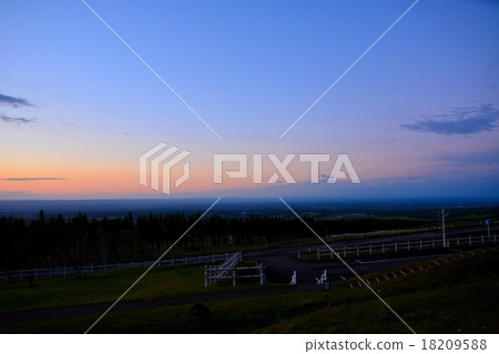 Dawn of Shihoro Plateau (11) Dawn of Shihoro Plateau (11) 18209588