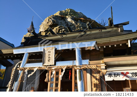Kenzan主要神社Treasury Shrine 1（德島肯山山峰） 18211433