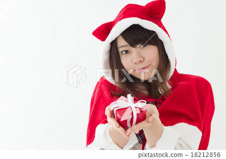 Female high school student student event image wearing Christmas costume and giving gifts 18212856