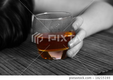 alcoholism 18215193