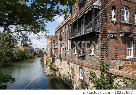 Oxford  18222696