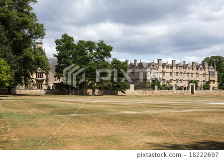 Oxford  18222697