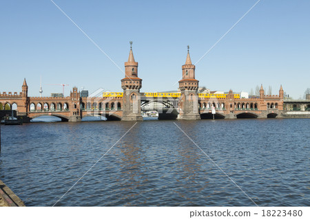 Oberbaum completely Oberbaum completely 18223480