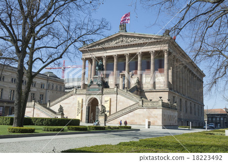 Old national gallery behind trees 18223492