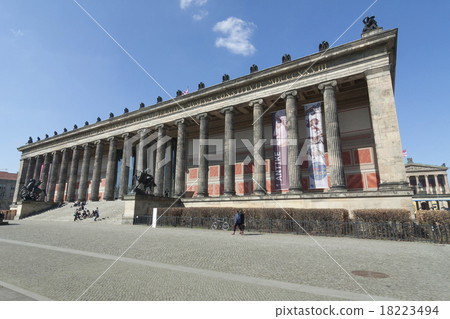 Altes Museum in perspective 18223494