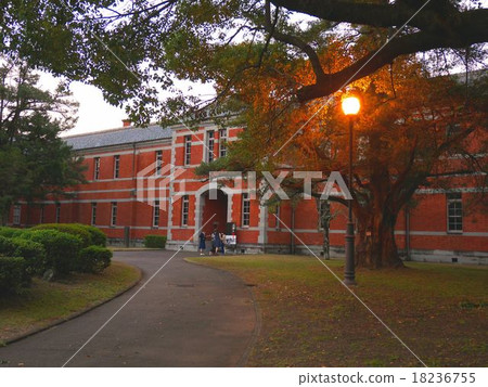 黃昏的熊本第五高中紀念館 黃昏的熊本第五高中紀念館 18236755