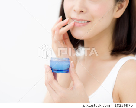 Lip cream · female 18236970