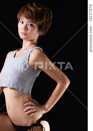 Muscle training women Muscle training women 18237978