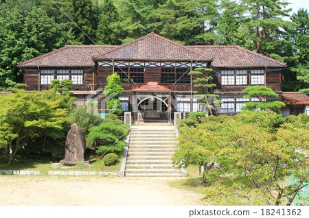 Fukiya Elementary School 18241362