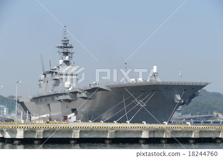 甚至護送船Yokosuka 甚至護送船Yokosuka 18244760