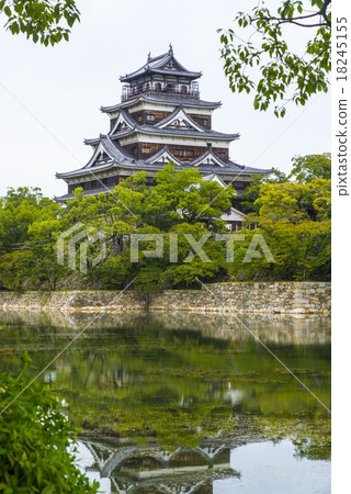 Hiroshima Castle 18245155