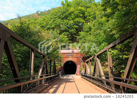 大陰影隧道長廊 大陰影隧道長廊 18245201