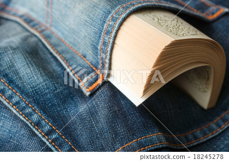 平裝書捲入口袋 18245278