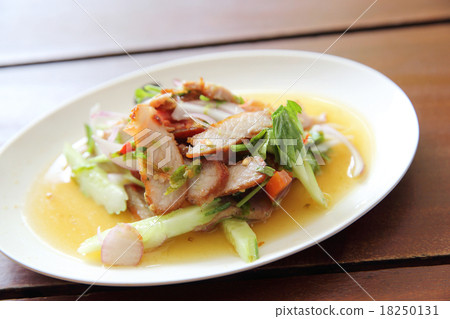 Local Thai food Grilled pork with spicy salad 18250131