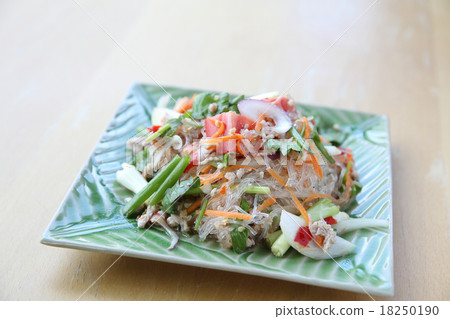 Thai spicy mixed salad 18250190