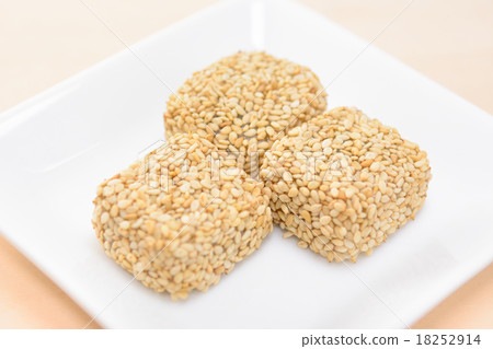 美味的芝麻 18252914