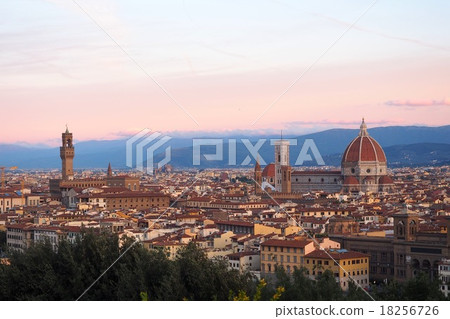 佛羅倫薩的晨光 18256726
