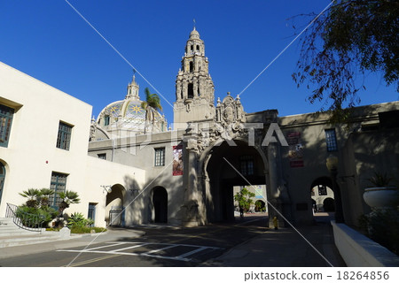 Balboa Park entrance 18264856