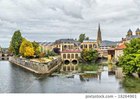 Buildings reflecting in water in center of Metz Buildings reflecting in water in center of Metz 18264901