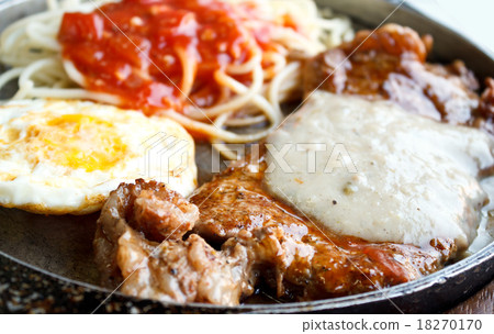 GRILLED PORKCHOP GRILLED PORKCHOP 18270170