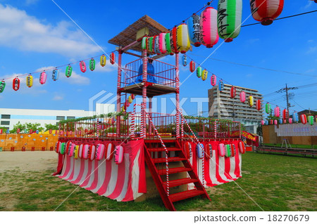 川口市朝日中央公園的bon Odori的舞台 照片素材 圖片 圖庫