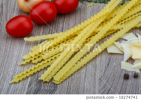 Mafalde pasta 18274741