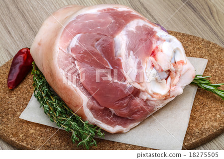 Raw pork knuckle 18275505