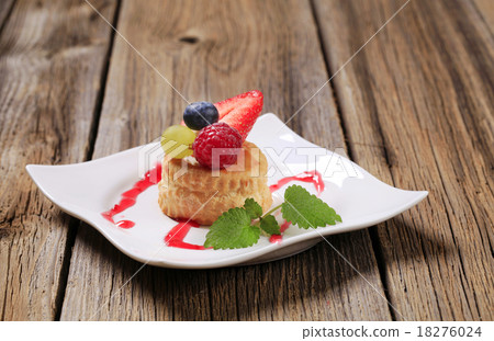 Dessert Dessert 18276024